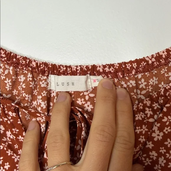 Lush cinnamon floral peasant mini dress size medium - Picture 4 of 10